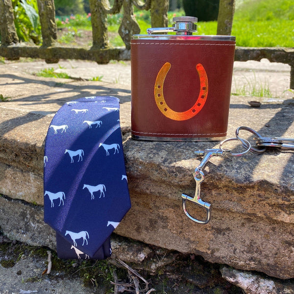 horse neck tie