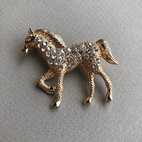 sparkling-horse-brooch-