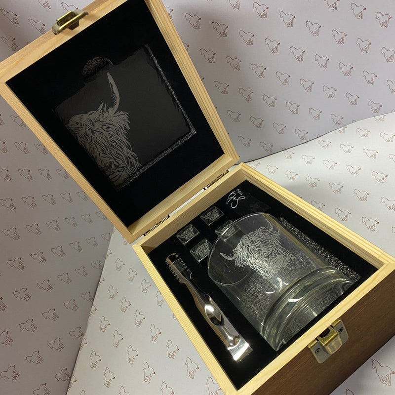 Highland Cow Etched Glass and Drinks Set - Gallop Guru